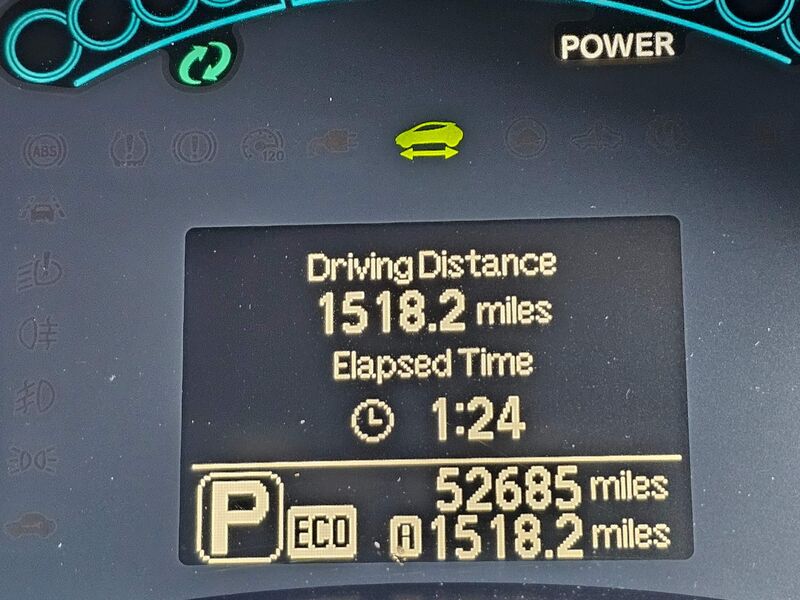 NISSAN LEAF