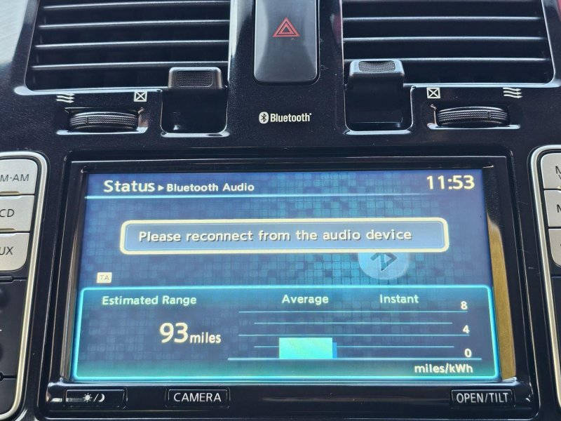 NISSAN LEAF