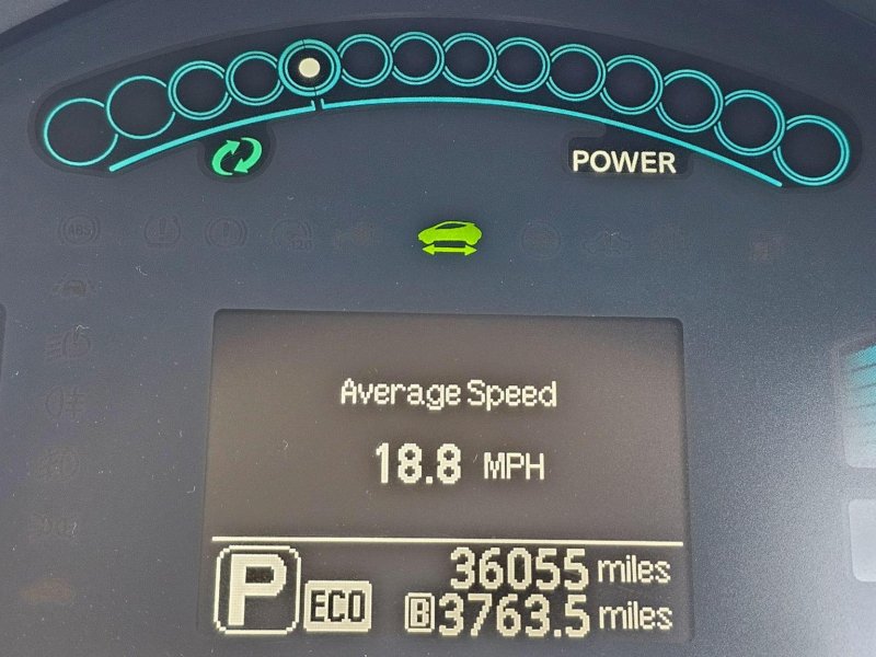 NISSAN LEAF