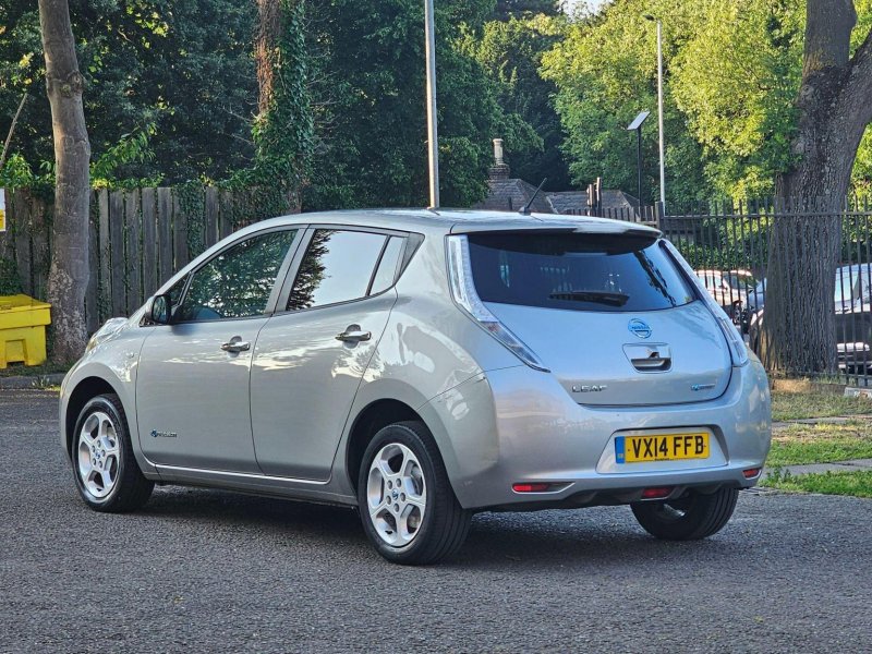 NISSAN LEAF